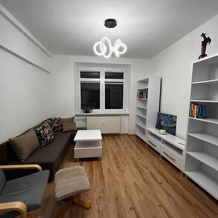 Rodinny Nedaleko Centra Apartment
